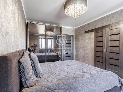 квартира за адресою Макіївська вул., 10б