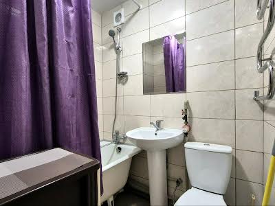 квартира за адресою Перемоги вул., 115