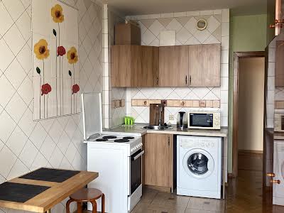 квартира за адресою Івана Крамського вул., 9