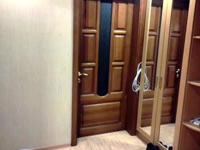 квартира за адресою Євгена Танцюри вул., 48