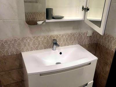 квартира за адресою Голубовича С., 37
