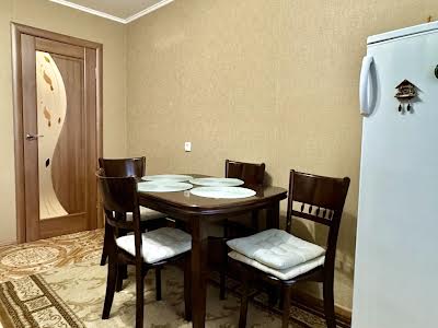 квартира за адресою Степана Бандери вул. (Попова), 31а
