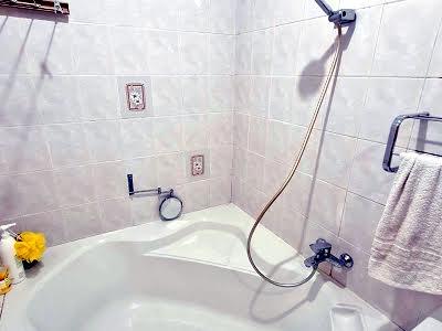 квартира за адресою Стратегічне шосе (Науки), 35