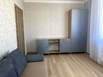 квартира по адресу Олександра Олеся ул., 7