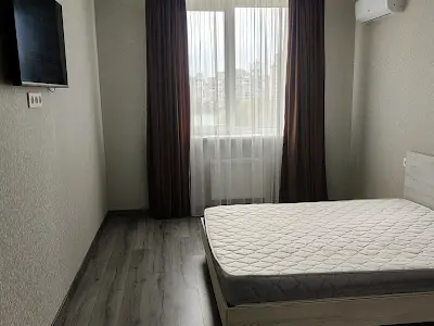 квартира по адресу Ревуцкого ул., 40-В