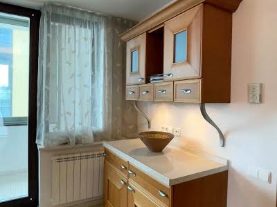 квартира за адресою Кропивницького вул., 10