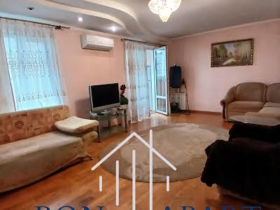 квартира по адресу Анны Ахматовой ул., 43