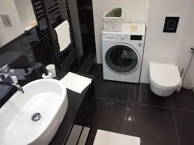 квартира за адресою Зарічна вул., 4
