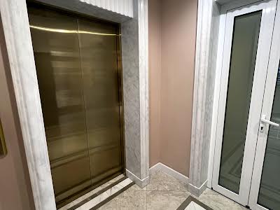 квартира за адресою Одеса, Перлинна вул. 7, 46