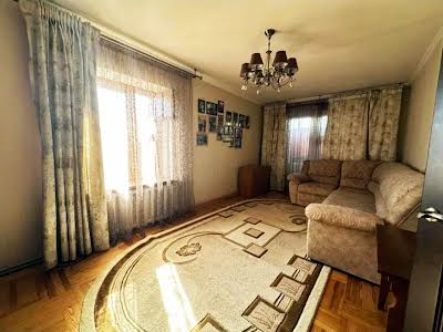 квартира за адресою Корольова вул., 10 а