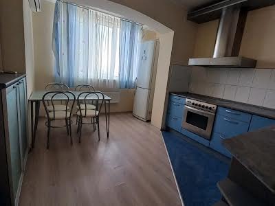квартира за адресою Олександра Довженка вул., 16а