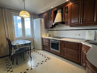 квартира за адресою Дарницький бульв., 8