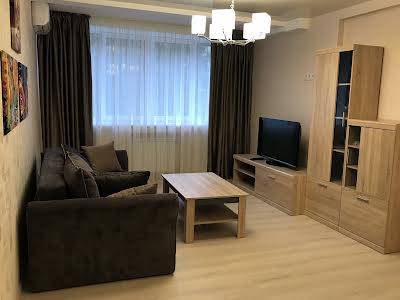 квартира за адресою Богдана Хмельницького вул., 39