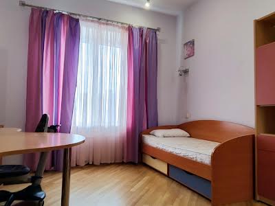 квартира за адресою Івана Мазепи вул. (Січневого Повстання), 3
