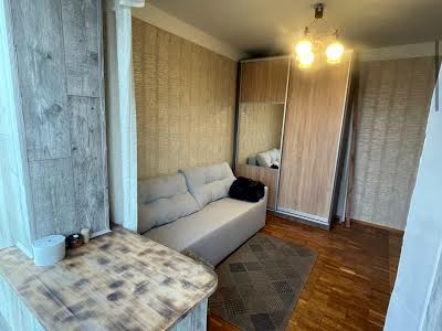квартира по адресу Героев Днепра ул., 25