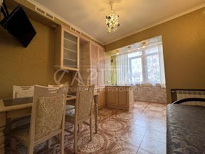 квартира по адресу Академика Амосова ул., 1/34
