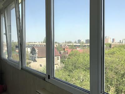 квартира за адресою Олександра Бринжали вул. (Тешебаєва), 1