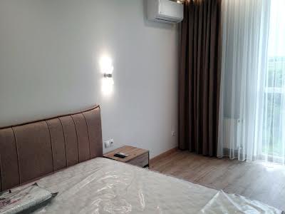 квартира по адресу Роксоланы ул., 43