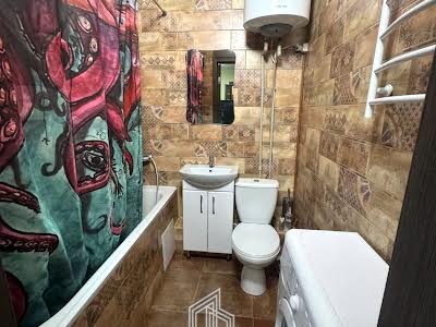 квартира за адресою Соломії Крушельницької вул., 13
