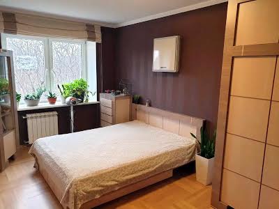 квартира за адресою Академіка Євгена Лазаренка вул., 10