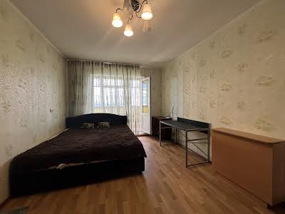 квартира за адресою Драгоманова вул., 1-К