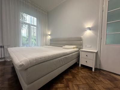 квартира за адресою Ольги Кобилянської вул., 14