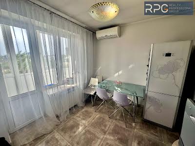 квартира по адресу Печерский спуск, 8