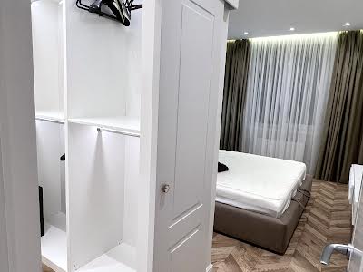 квартира за адресою Регенераторна вул., 4 к. 11