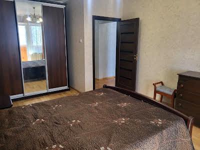 квартира за адресою Драгоманова вул., 1к