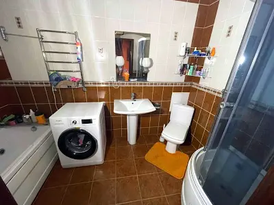 квартира по адресу Будівельників ул., 1
