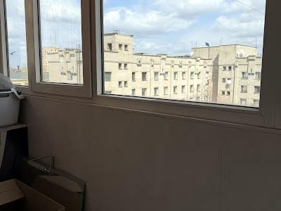 квартира за адресою Академіка Чекмарьова вул., 2