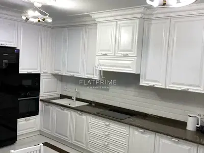 квартира за адресою Регенераторна вул., 4 к11