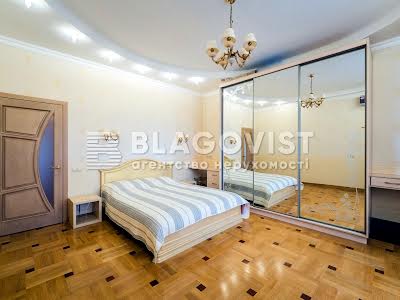 квартира за адресою Старонаводницька вул., 6-Б
