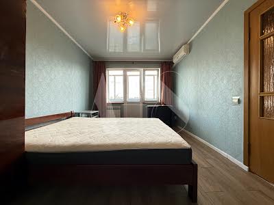 квартира за адресою Антона Головатого вул., 7