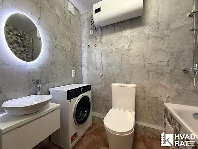 квартира за адресою Романа Левицького вул., 10