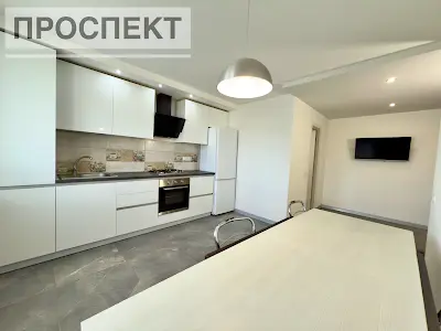 квартира за адресою Михайла Лушпи просп., 5 к27