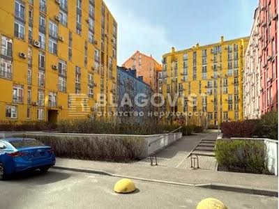 квартира за адресою Регенераторна вул., 4
