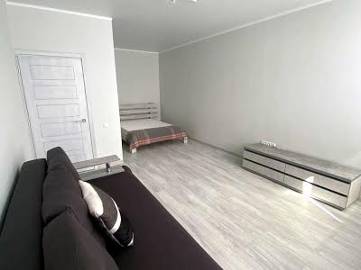 квартира за адресою Академіка Сахарова вул., 16