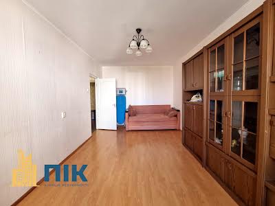 квартира за адресою Європейська вул. (Жовтнева), 24