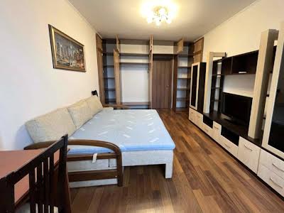 квартира за адресою Берестейський просп. (Перемоги), 121б