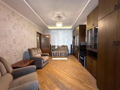 квартира за адресою Федора Ернста вул., 8