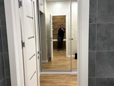 квартира за адресою Машинобудівників вул., 16