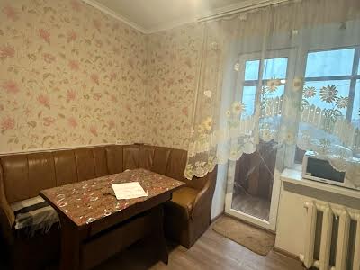 квартира за адресою Космічна вул., 78-А