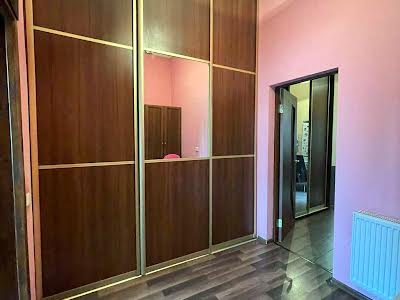 квартира за адресою Бандеры Степана, 80