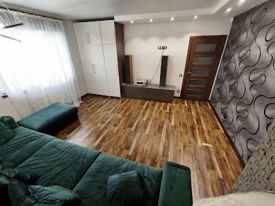 квартира за адресою Драгоманова вул., 38-А