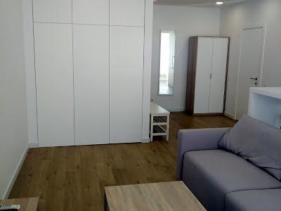 квартира за адресою Білоруська вул., 36а