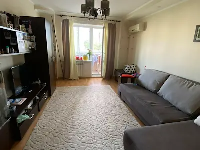 квартира за адресою Анни Ахматової вул., 11