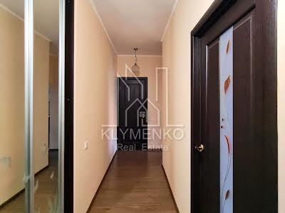 квартира за адресою Регенераторна вул., 4