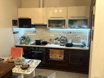 квартира за адресою Автозаводська вул., 29А