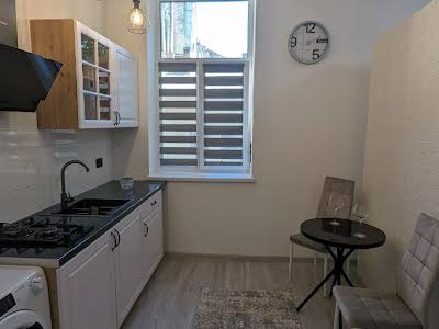 квартира за адресою Шпитальна вул., 20